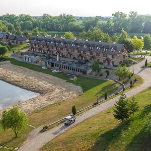 Miłocin Park Centrum Wypoczynkowo-Konferencyjne